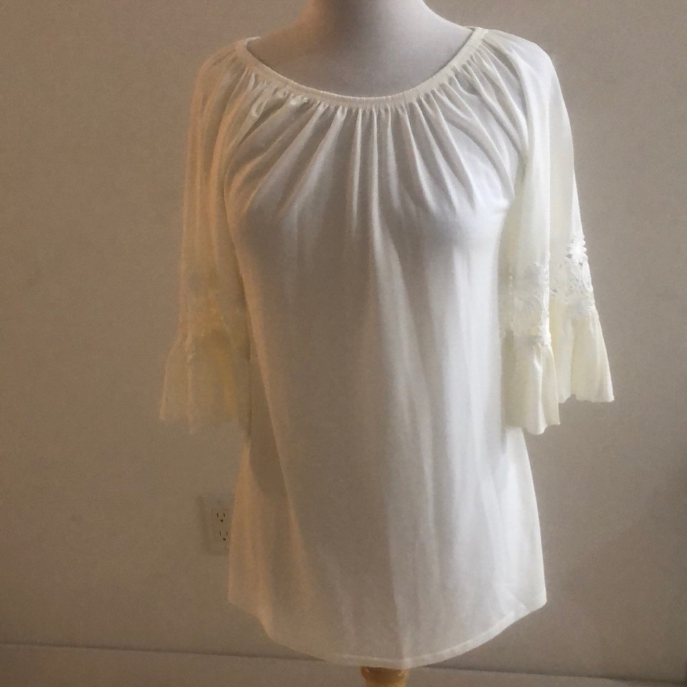 WinWin Off-White Ruffle Sleeve Tunic Top S/M Flowy Boho Blouse